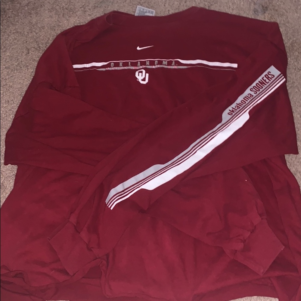 Cropped long sleeve tee